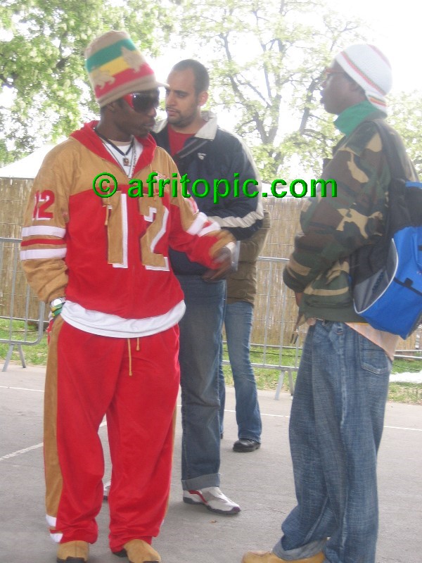 ../Images/afw2006c 004.jpg